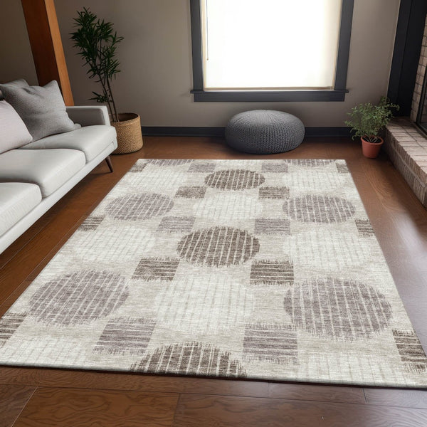 HomeRoots 8' X 10' Washable Geometric Area Rug in Beige, Ivory & Taupe - UV Resistant, Stain Proof & Soft! 671508
