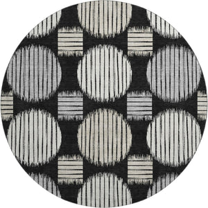 HomeRoots 8' Black and Ivory Geometric Washable Round Rug – UV Protected, Durable & Perfect for High Traffic Areas 671513