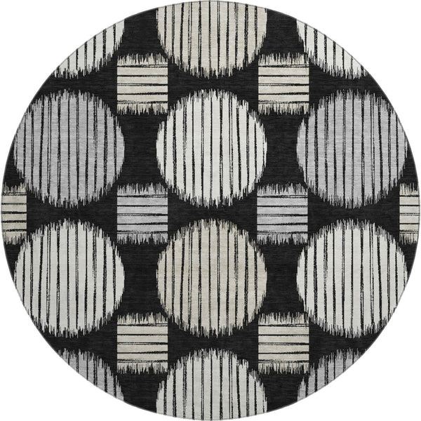 HomeRoots 8' Black and Ivory Geometric Washable Round Rug – UV Protected, Durable & Perfect for High Traffic Areas 671513