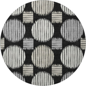 HomeRoots 8' Black and Ivory Geometric Washable Round Rug – UV Protected, Durable & Perfect for High Traffic Areas 671513