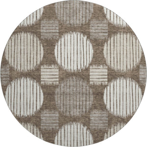 HomeRoots 8' Brown And Ivory Geometric Round Rug - Washable, UV Protected, Durable for High-Traffic Spaces 671519
