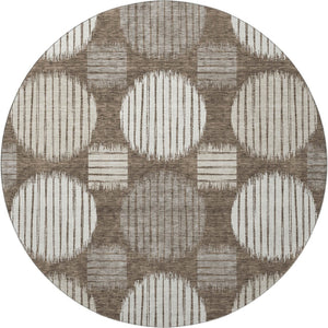 HomeRoots 8' Brown And Ivory Geometric Round Rug - Washable, UV Protected, Durable for High-Traffic Spaces 671519