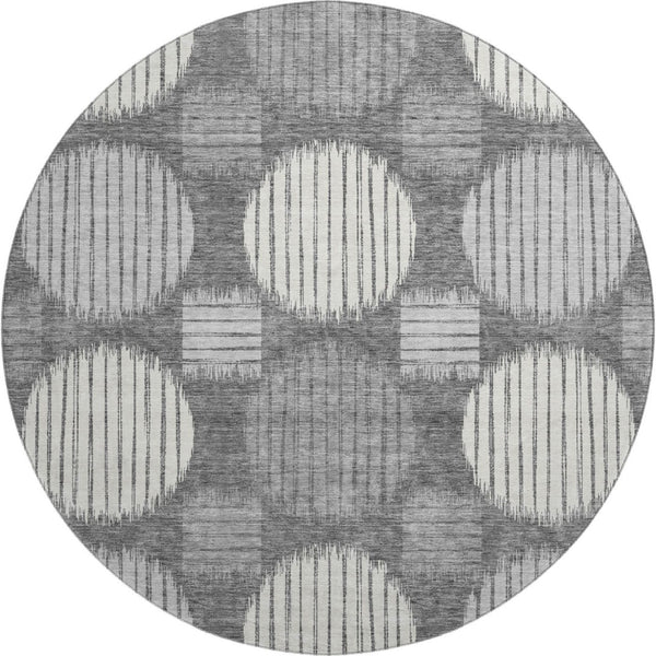HomeRoots 8' Charcoal and Ivory Geometric Round Rug – Washable, UV-Protected, Perfect for Modern Spaces! 671525
