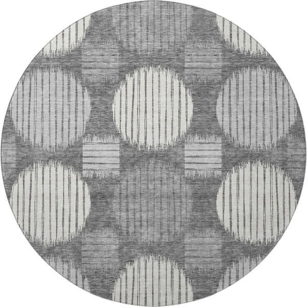 HomeRoots 8' Charcoal and Ivory Geometric Round Rug – Washable, UV-Protected, Perfect for Modern Spaces! 671525
