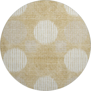 HomeRoots 8' Gold And Ivory Geometric Round Rug - Stylish, Washable, UV Protected for Family and Pet Spaces 671531