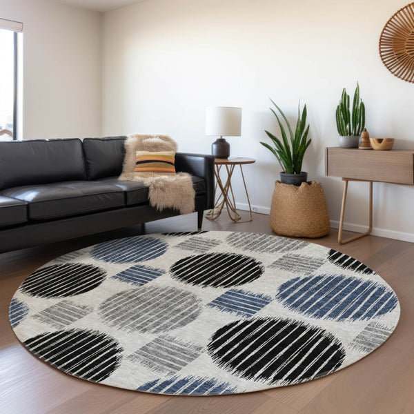 HomeRoots 8' Geometric Gray Blue and Silver Round Rug - Stylish, Washable, UV Protected for Family Spaces 671537