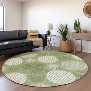 HomeRoots 8' Modern Green & Beige Geometric Round Rug – Washable, UV-Protected, Stain-Resistant, Durable Design 671543