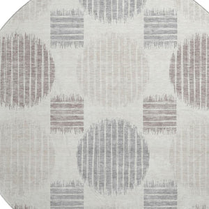 HomeRoots 8' Ivory Beige and Gray Geometric Round Rug - Washable, UV-Protected, Family-Friendly Decor Piece 671549