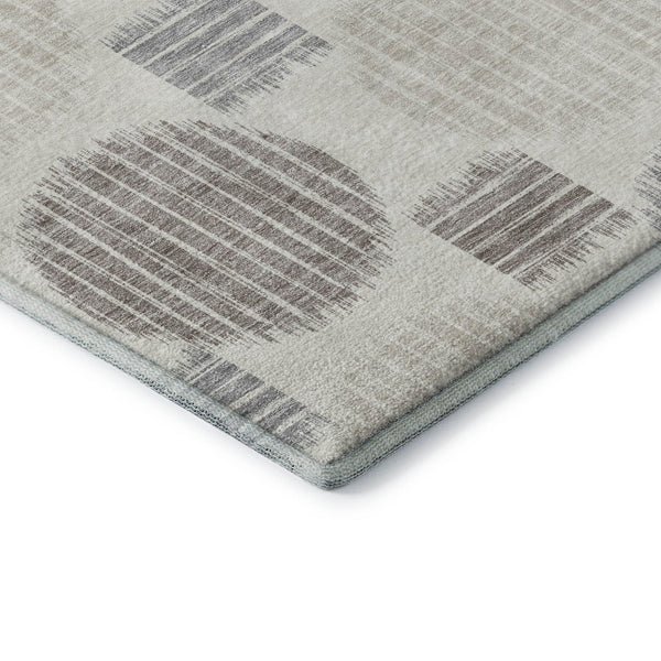 HomeRoots 8' X 10' Stylish Ivory, Beige & Gray Geometric Washable Area Rug with UV Protection for High Traffic 671550