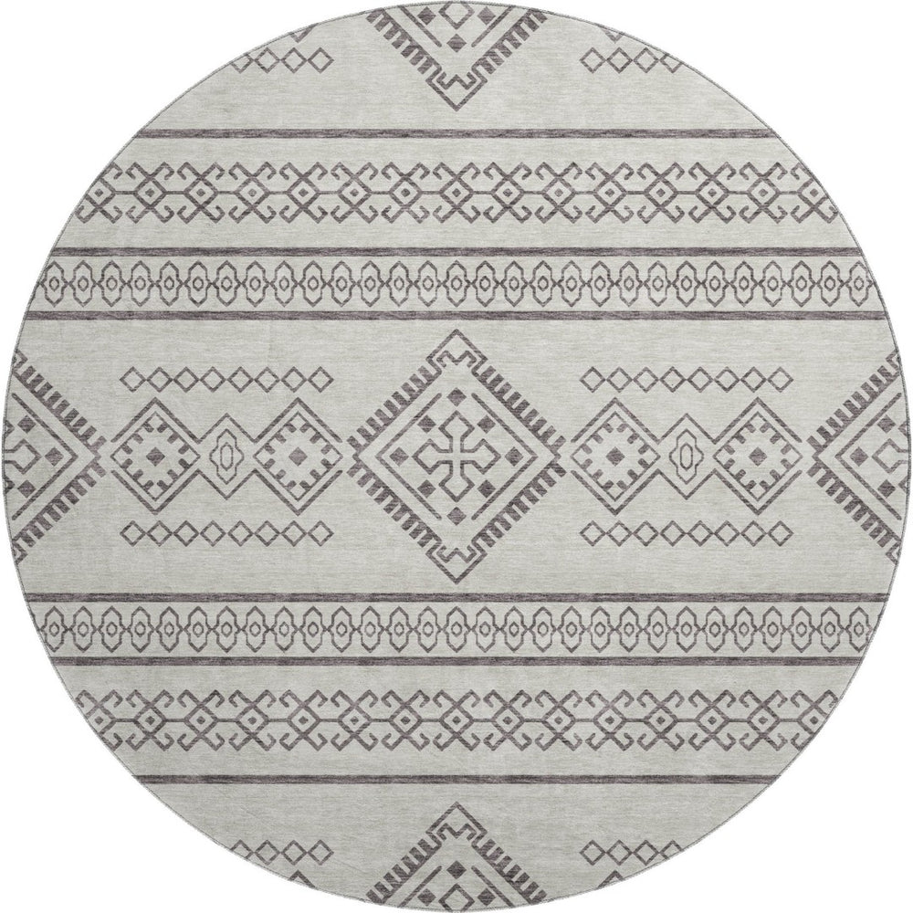 HomeRoots 8' Beige and Taupe Southwestern Round Area Rug - Washable, Stain-Resistant, UV Protected Design 671591