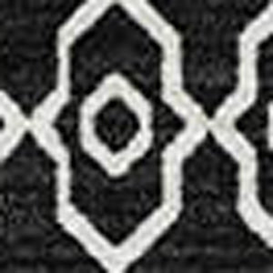 HomeRoots 5' X 8' Black And Ivory Southwestern Area Rug – Washable, UV Protected, Stylish & Durable! 671596