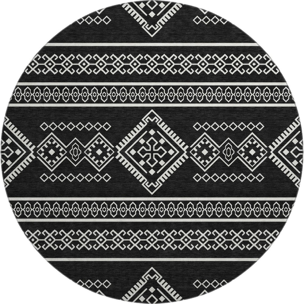 HomeRoots 8' Black And Ivory Southwestern Round Rug – Washable, UV Protected & Perfect for Busy Homes 671597