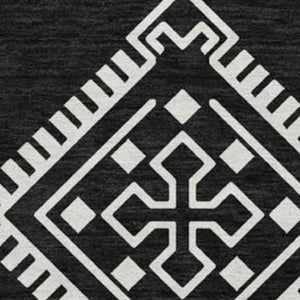 HomeRoots 8' Black And Ivory Southwestern Round Rug – Washable, UV Protected & Perfect for Busy Homes 671597