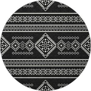 HomeRoots 8' Black And Ivory Southwestern Round Rug – Washable, UV Protected & Perfect for Busy Homes 671597