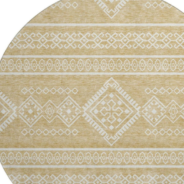 HomeRoots 8' Gold And Ivory Southwestern Round Rug – Washable, UV Protected, Stylish & Durable for Homes 671621