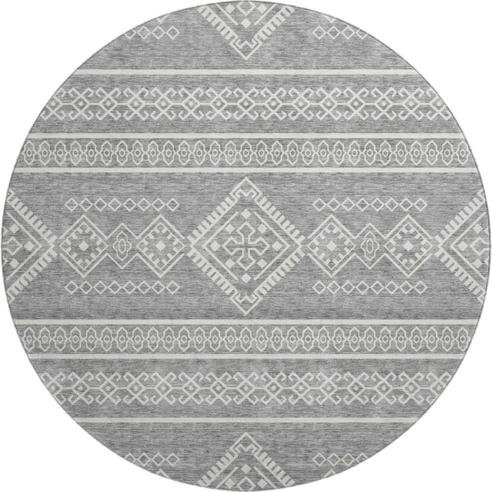 HomeRoots 8' Gray and Ivory Southwestern Round Rug - UV-Resistant, Durable, Easy-Care Design for Any Space 671627