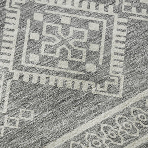 HomeRoots 8' Gray and Ivory Southwestern Round Rug - UV-Resistant, Durable, Easy-Care Design for Any Space 671627