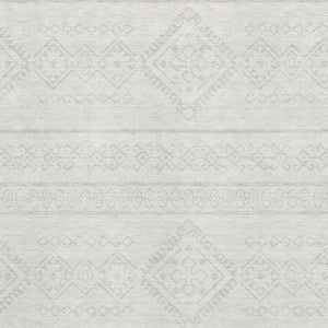 HomeRoots 8' X 10' Southwestern Area Rug in Ivory & Beige - Washable, Stain-Resistant, UV-Protected Design 671640