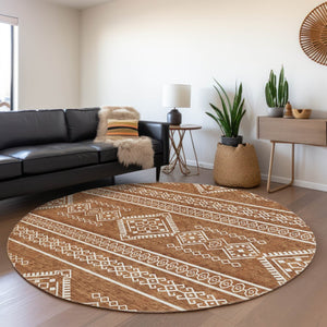 HomeRoots 8' Southwestern Round Rug in Rust & Ivory - Washable, UV Protected, Durable & Pet-Friendly Design 671651