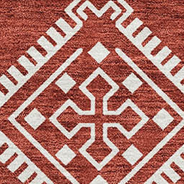 HomeRoots 5' X 8' Red And Ivory Southwestern Area Rug - Washable, UV Protected, Stylish & Durable Design 671662