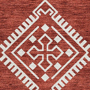 HomeRoots 5' X 8' Red And Ivory Southwestern Area Rug - Washable, UV Protected, Stylish & Durable Design 671662