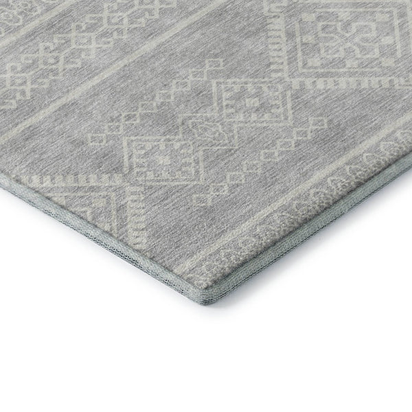 HomeRoots 10' X 14' Silver And Ivory Southwestern Area Rug - Washable, UV Protected, Ideal for Busy Homes 671672