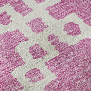 HomeRoots 8' Blush and Ivory Abstract Geometric Round Rug - Washable, UV Protected, Pet-Friendly & Stylish! 671693