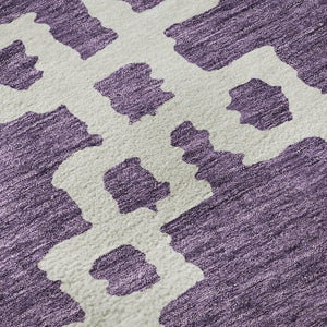 HomeRoots 8' Purple And Ivory Geometric Round Rug - Washable, UV-Resistant, Low-Profile for High-Traffic Areas 671735