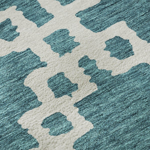 HomeRoots 8' Teal and Ivory Abstract Geometric Round Rug - Washable, UV-Protected, Stylish & Durable Design 671753