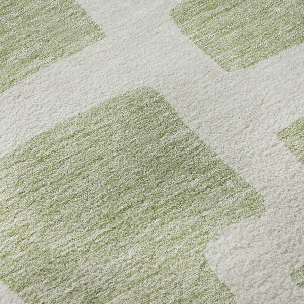 HomeRoots 8' Artichoke Green & Ivory Abstract Round Rug - Washable, UV-Protected, Stylish & Durable Design 671765