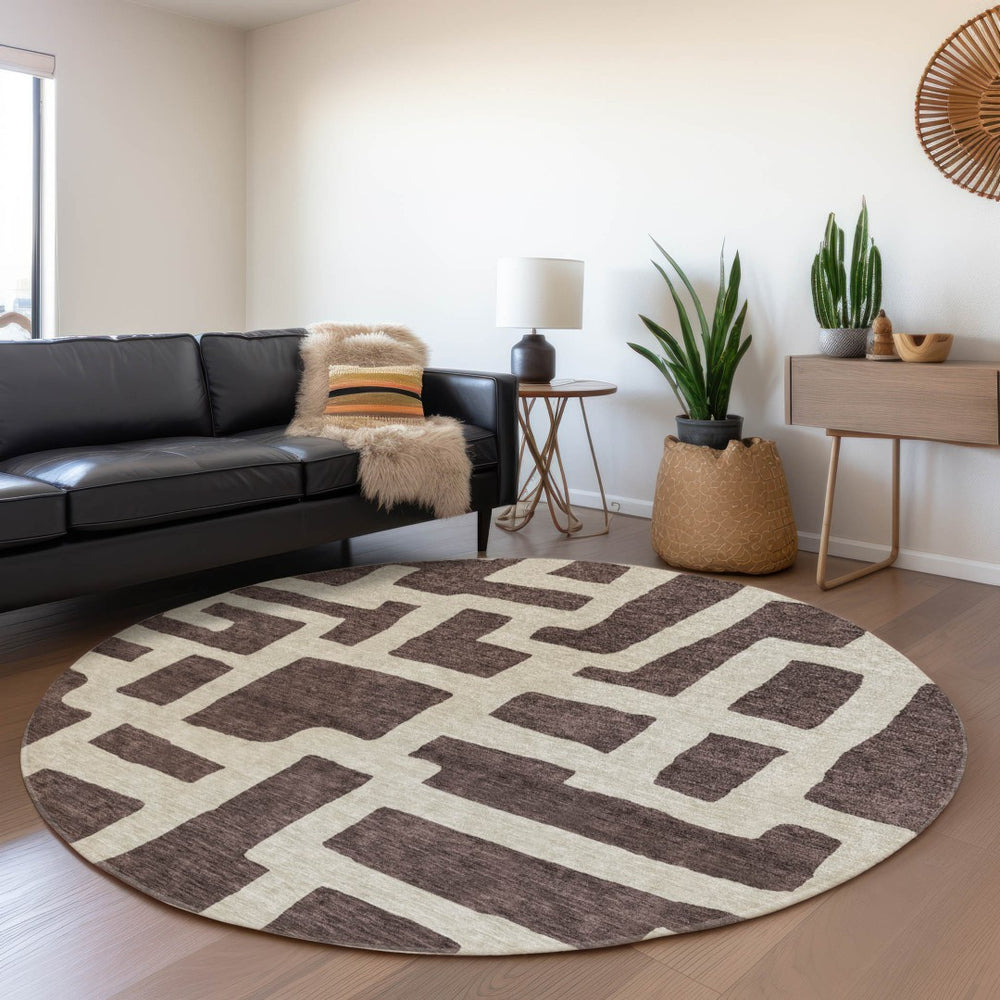 HomeRoots 8' Chocolate and Beige Abstract Geometric Round Rug – Washable, UV-Protected, Stylish & Durable! 671777