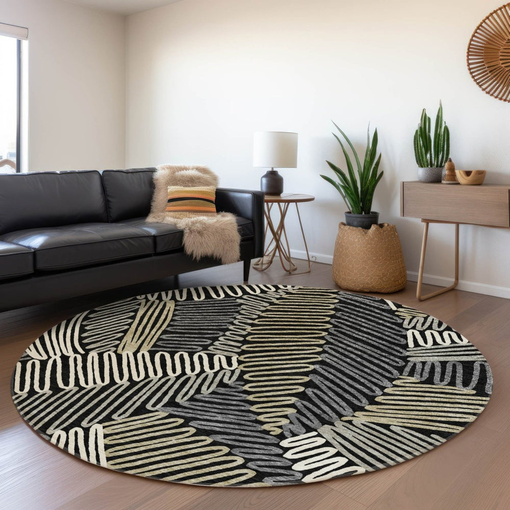 HomeRoots 8' Black Ivory Gray Floral Washable Round Rug - UV Protected, Durable, Stain-Resistant Design for Homes 671867