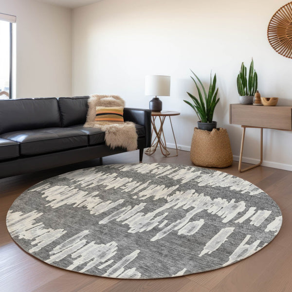 HomeRoots 8' Gray And Ivory Striped Round Rug – Washable, UV Protected, Durable for Indoor & Outdoor Use! 671963