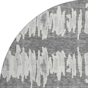 HomeRoots 8' Gray And Ivory Striped Round Rug – Washable, UV Protected, Durable for Indoor & Outdoor Use! 671963