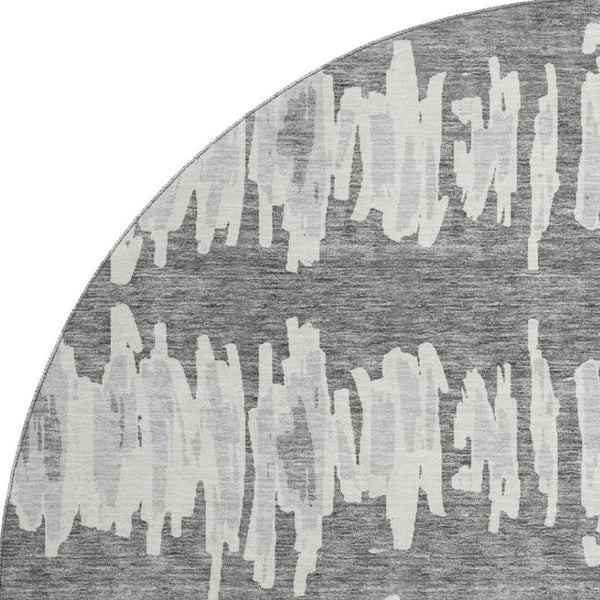HomeRoots 8' Gray And Ivory Striped Round Rug – Washable, UV Protected, Durable for Indoor & Outdoor Use! 671963