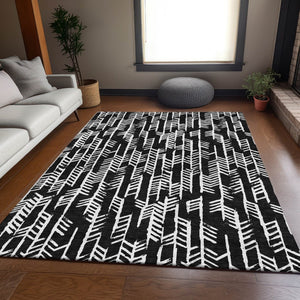 HomeRoots 8' X 10' Black And Ivory Tribal Area Rug – Durable, Washable & UV-Resistant for High-Traffic Spaces 672024