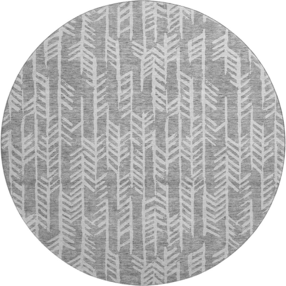 HomeRoots 8' Gray And Ivory Tribal Round Rug - Washable, Stain-Resistant, UV-Protected for High-Traffic Homes 672047