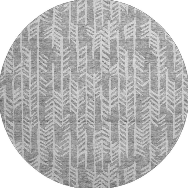 HomeRoots 8' Gray And Ivory Tribal Round Rug - Washable, Stain-Resistant, UV-Protected for High-Traffic Homes 672047