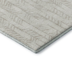 HomeRoots 8' Ivory and Beige Tribal Round Rug - Washable, Durable, UV Protected for High-Traffic Spaces 672059