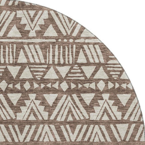 HomeRoots 8' Brown and Beige Southwestern Washable Round Rug - Durable, UV-Protected, Easy-Care Elegance 672101