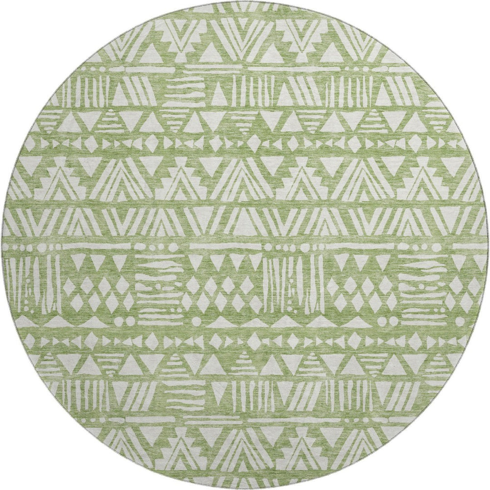 HomeRoots 8' Green And Ivory Southwestern Round Rug – Washable, UV Protected, Durable for Homes with Kids & Pets 672113