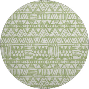 HomeRoots 8' Green And Ivory Southwestern Round Rug – Washable, UV Protected, Durable for Homes with Kids & Pets 672113