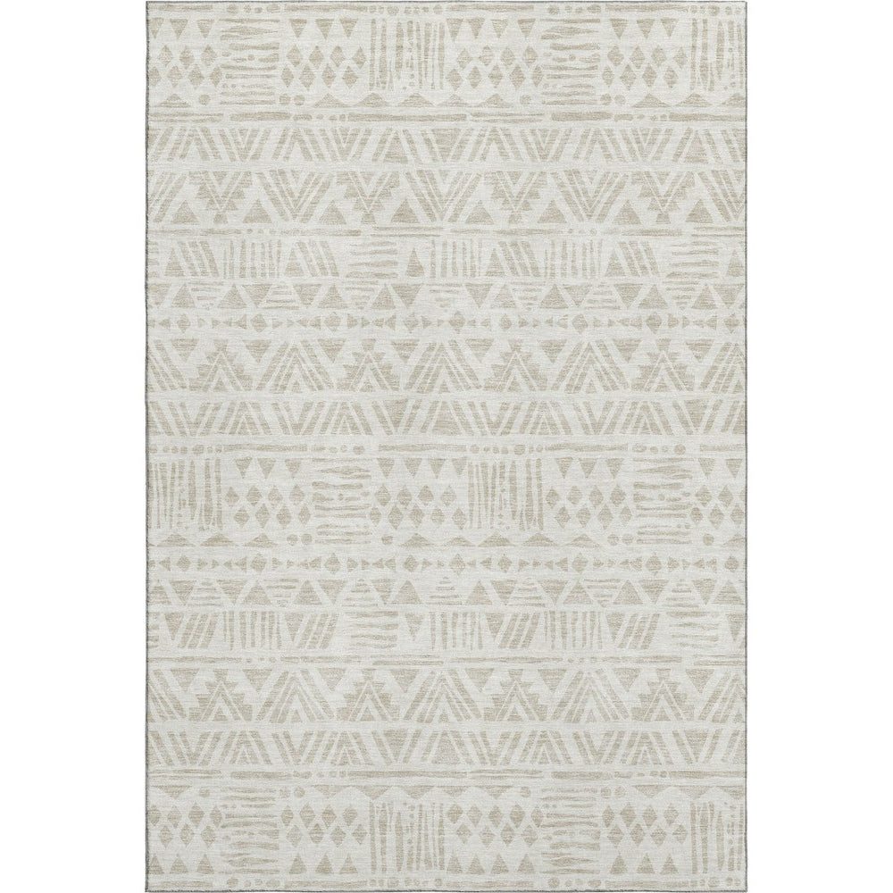HomeRoots 5' X 8' Ivory And Beige Southwestern Area Rug - Washable, UV Resistant, Perfect for Family Spaces 672118