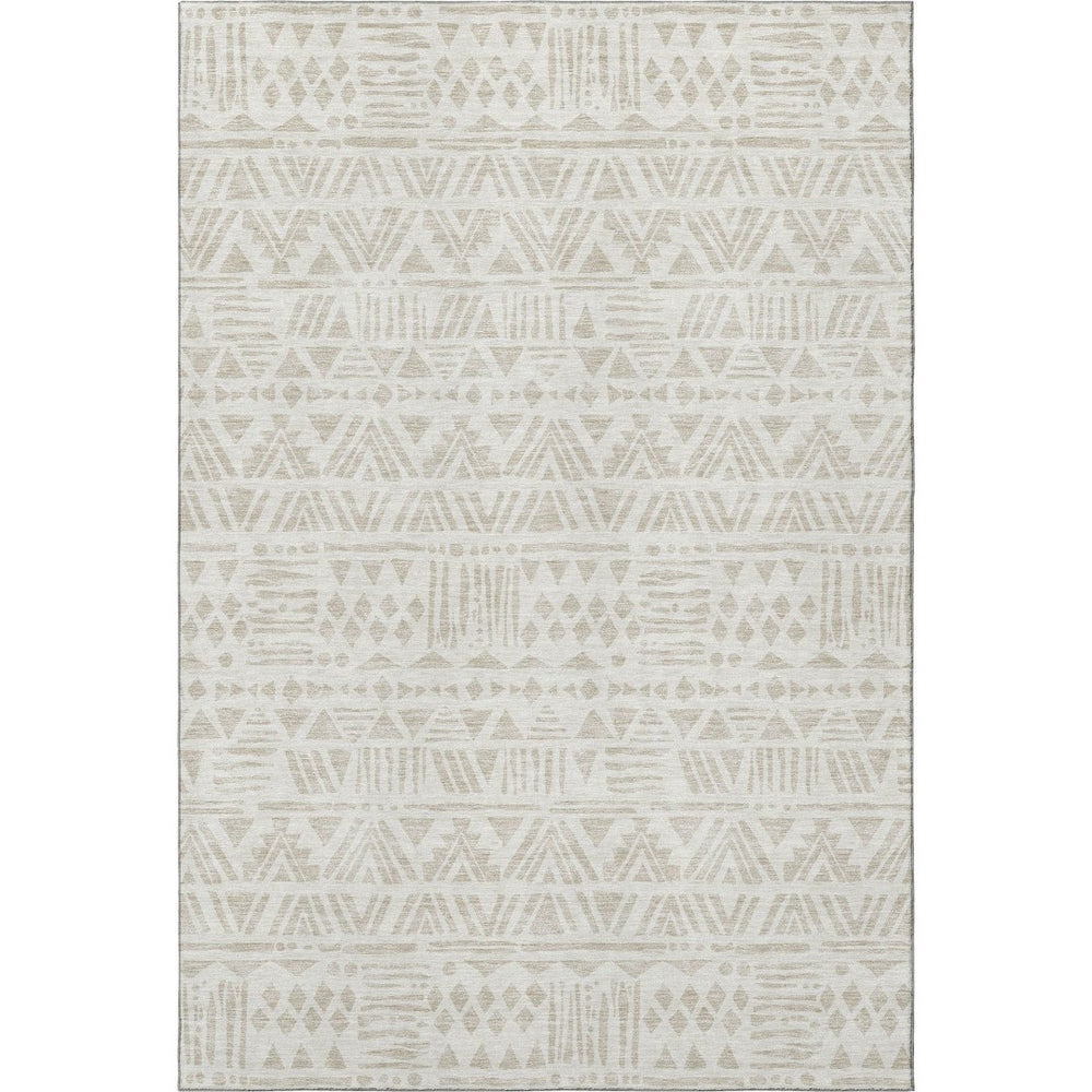 HomeRoots 5' X 8' Ivory And Beige Southwestern Area Rug - Washable, UV Resistant, Perfect for Family Spaces 672118