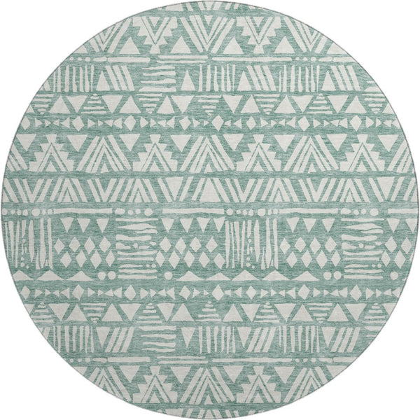 HomeRoots 8' Sage and Ivory Southwestern Washable Round Rug - Durable, UV-Protected, Pet-Friendly Design 672131
