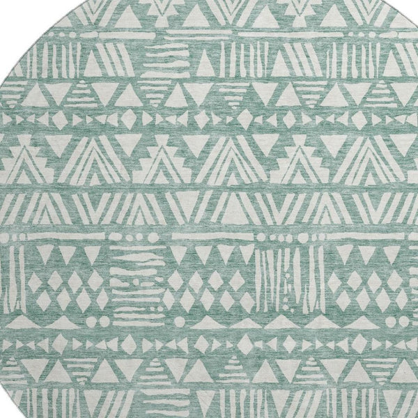 HomeRoots 8' Sage and Ivory Southwestern Washable Round Rug - Durable, UV-Protected, Pet-Friendly Design 672131