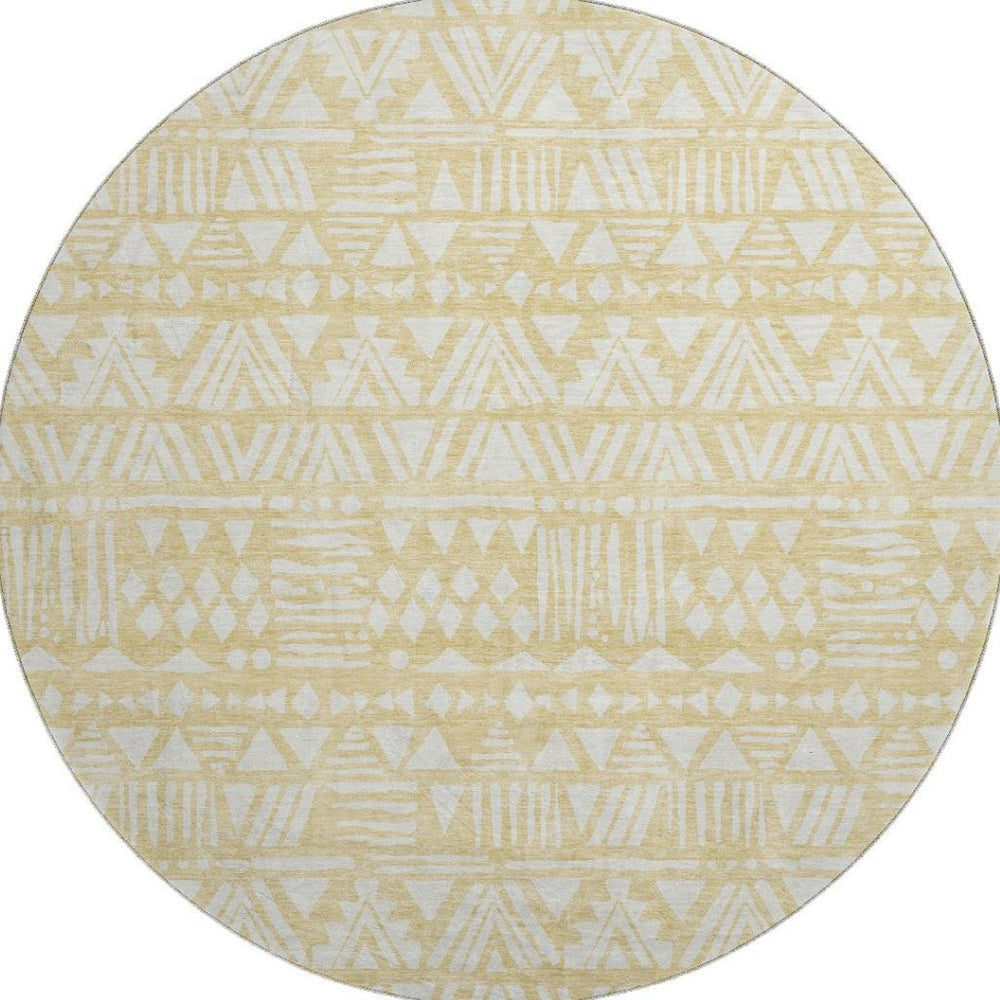 HomeRoots 8' Wheat And Ivory Southwestern Round Area Rug - Washable, UV Protected, Perfect for Family Spaces! 672149