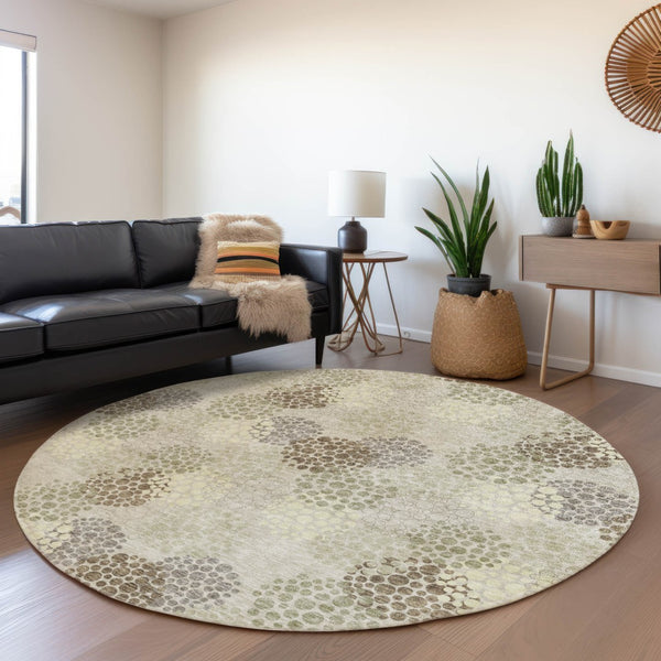 HomeRoots 8' Beige Tan & Ivory Polka Dot Washable Round Rug – UV Protected, Durable & Perfect for Any Space! 672155