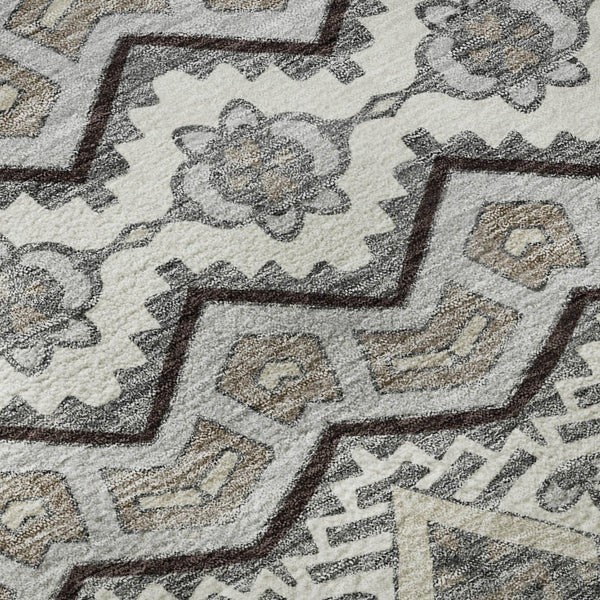 HomeRoots 5' Washable Moroccan Area Rug in Gray, Ivory & Beige - UV Protection, Stain-Resistant & Durable 672274