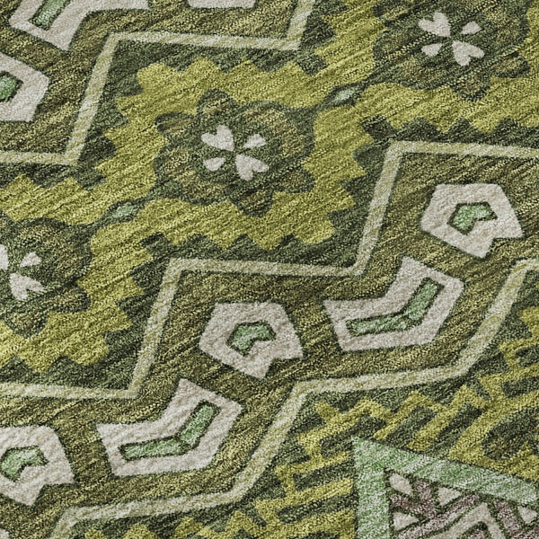 HomeRoots 8' Olive Green and Beige Moroccan Round Rug – Washable, UV-Protected, Stain-Resistant Design for Homes 672287